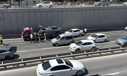 Çevre Yolu'nda 3 aracın karıştığı zincirleme kaza