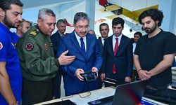 İHA yarışmalarında görev alacak pilotların eğitim gördüğü merkeze Vali Yılmaz'dan ziyaret