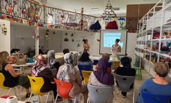 Kadın sağlığı seminerleri özel gereksinimli bireylerin ebeveynleri için devam ediyor