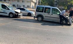 Eskişehir'de 4 aracın karıştığı zincirleme kaza: 2 yaralı