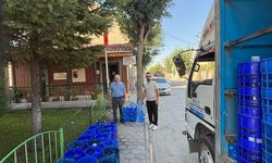 Eskişehir’de muhtarlara 962 damacana su desteği