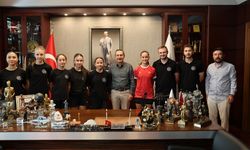 Ahmet Ataç, Türkiye derecesi alan genç badmintoncuları ağırladı