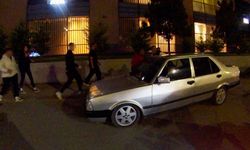 Araç içindeki şahsa böyle saldırdı