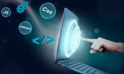İşletmeler İçin Özel Web Yazılım Çözümlerinin Avantajları