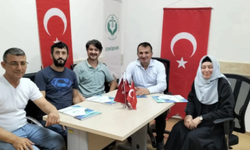 Sahada varız, emeğin yanındayız