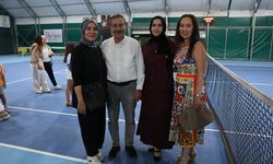 Tepebaşı’nda kortlarda 2 eylül coşkusu