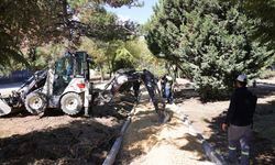 Tepebaşı’nda parklar hız kesmeden yenileniyor