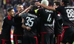 Es Es kupada farklı kazandı: 4-1