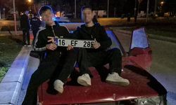 Gülerek poz verdiler, 200 bin cezayı sonra duydular