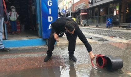 SAĞANAK YAĞIŞ ESNAFI VURDU