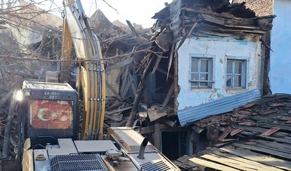 Metruk binalarla mücadele devam ediyor