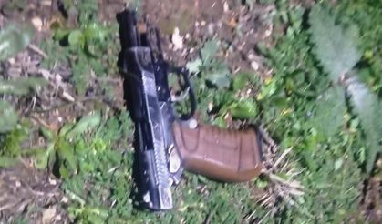 Havaya ateş açan 2 maganda yakalandı