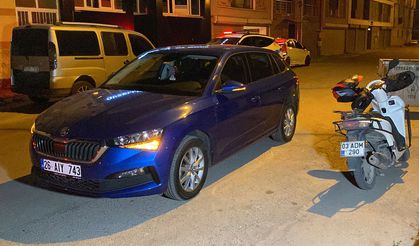 Eskişehir'de Motosikletli Kurye Otomobille Çarpıştı