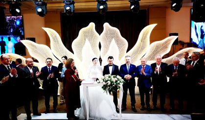 Mustafa Özcan ve Rana Karagüven dünyaevine girdi