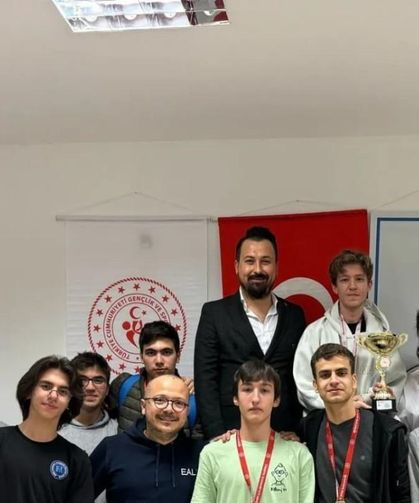 Eskişehir Anadolu Lisesinden iki birincilik