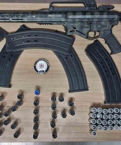 Polis bir haftada aranması olan 28 kişiyi yakaladı