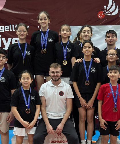 İşitme Engelliler Badminton Türkiye Şampiyonası’nda Eskişehir Rüzgârı