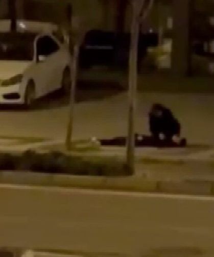 Aynı kıza ilgi duyan 16 yaşındaki akranını bıçaklayarak öldürdü