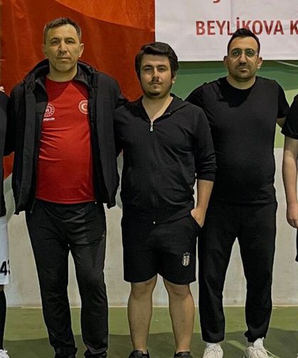 Beylikova'da voleybol turnuvası başladı