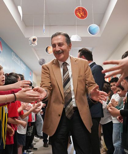 Bugünün öğrencileri yarının yöneticileri olacak