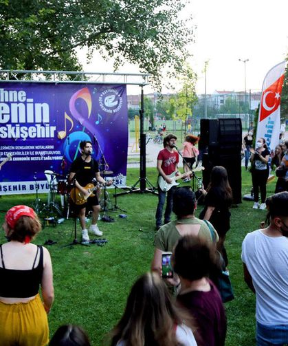 Eskişehir sokakları müzikle şenleniyor