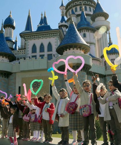 Masal şatosu 12 yılda 4 milyon 828 bin ziyaretçiyi ağırladı