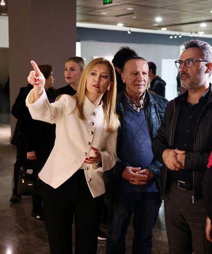 “SIRNAME” Sergisi Sanatseverlerle Buluştu