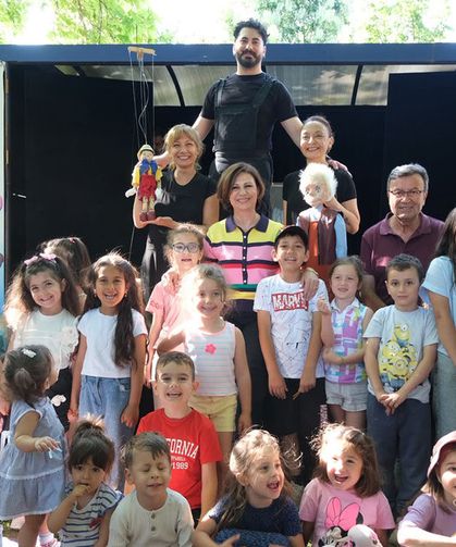 Pinokyo mahallelerde çocuklarla buluştu