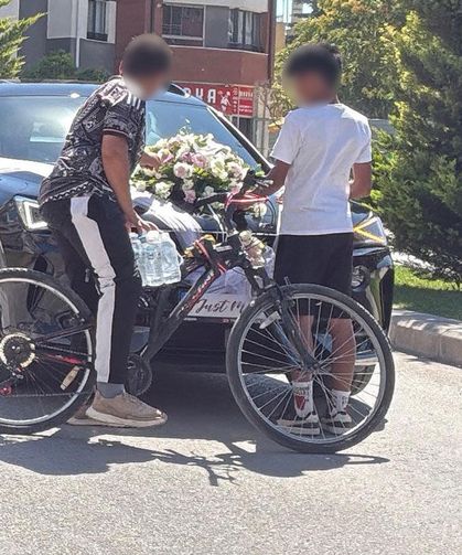 Eskişehir’de Bisikletli Çocukların Tehlikeli Oyunu