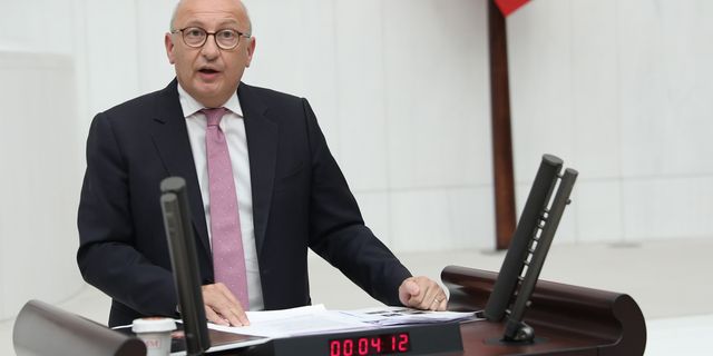 Hekimler göçüyor, Bakanlık izliyor!
