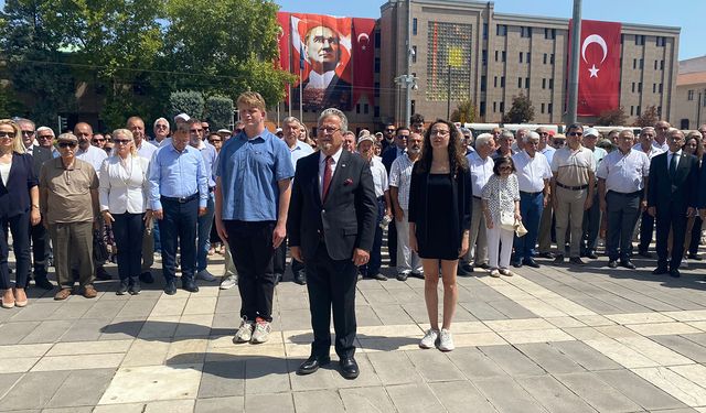 Bu eser özgürlük ve bağımsızlık düşüncesinin ölümsüz bir anıtıdır