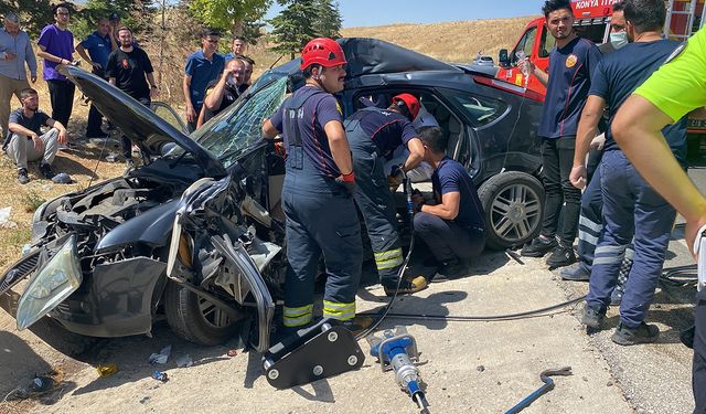 Cenaze dönüş yolunda kaza: 1 ölü, 3 yaralı