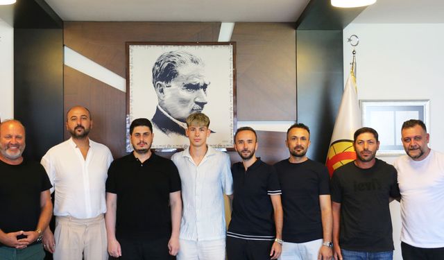Eren Altıntaş Alanyaspor'a transfer oldu