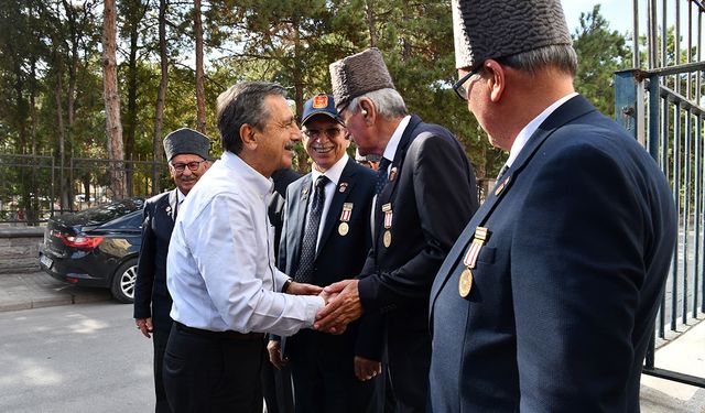 Başkan Ataç’tan gazilere ziyaret