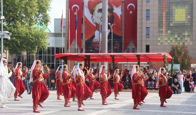 Eskişehir’in 101’inci kurtuluş yılı törenle kutlandı