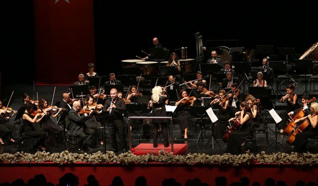 Senfoni Orkestrası’ndan görkemli konser