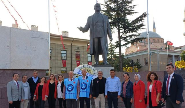 Türk-Eğitim Sen’den 100. Yıl mesajı