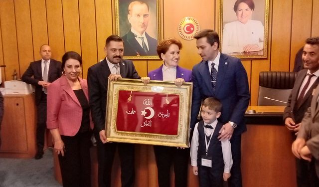 Akşener adaylardan galibiyet sözü aldı