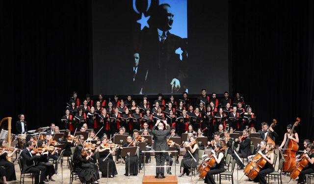 ASO ve Gençlik Korosu, Ulu Önderi konserle andı