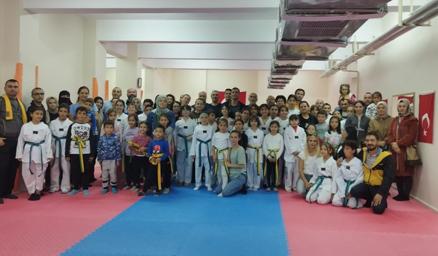 Okulda Taekwondo sevgisi