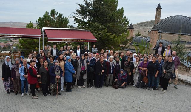 Seyitgazi belediyesi kültürel gezilerine devam ediyor