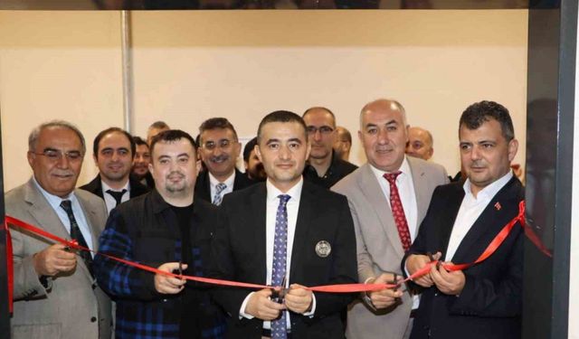 Mithat Paşa Ortaokulu’nda ‘Yıldız- Oktay Çıldır Sinema Salonu’ açıldı