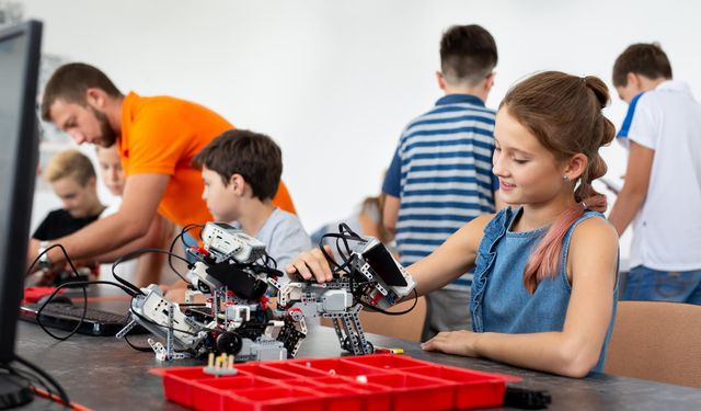Beşiktaş Spor Okulu’nda Robotik Kodlama Kursları: Geleceği Şekillendirin