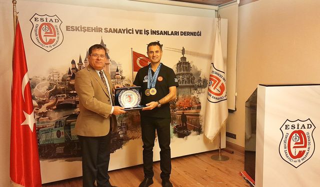 ESİAD’dan Dünya Şampiyonu  Erkan Balk’a teşekkür