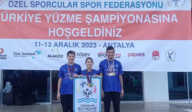 Özel sporcularımız madalyaları topladı