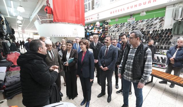 Ayşe Ünlüce esnafı ziyaret etti