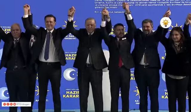 AK Parti'nin ilçe adaylarını Erdoğan açıkladı