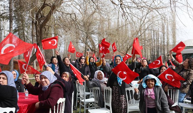 8 Mart Dünya Kadınlar Günü Büyük Coşkuyla Kutlandı