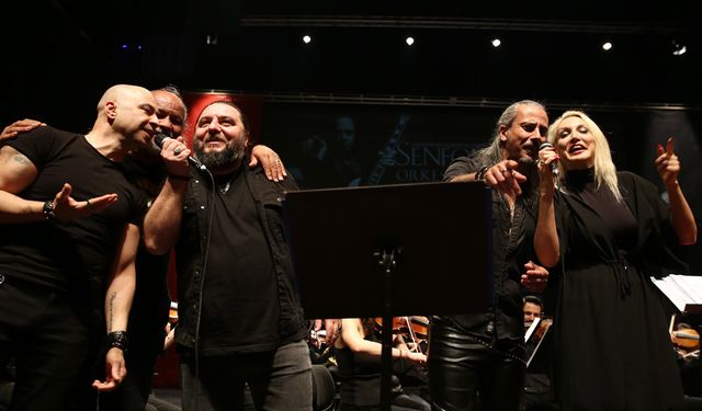 Senfoni Orkestrası’ndan  coşkulu senforock konseri