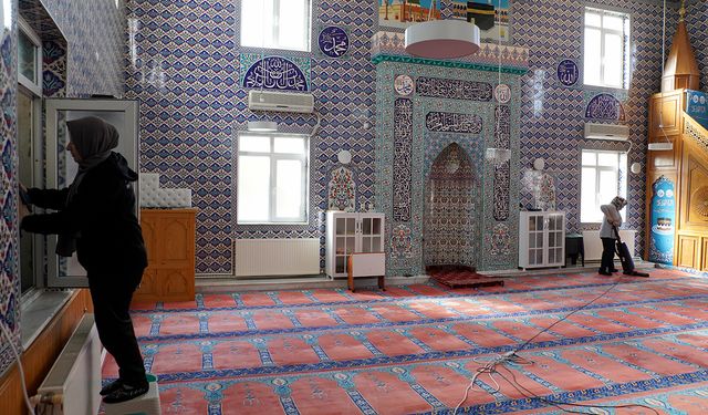 Camilerde ramazan temizliği